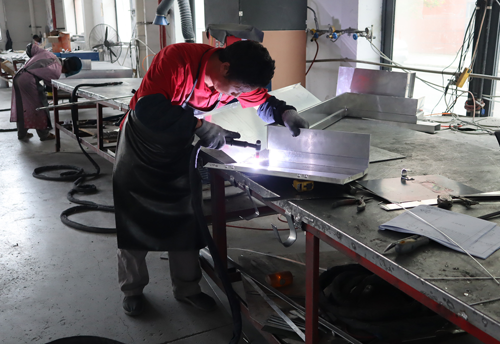 镁程铝业分公司-贵州豹铝建材：加强技术创新，兴义稳步推进产品升级